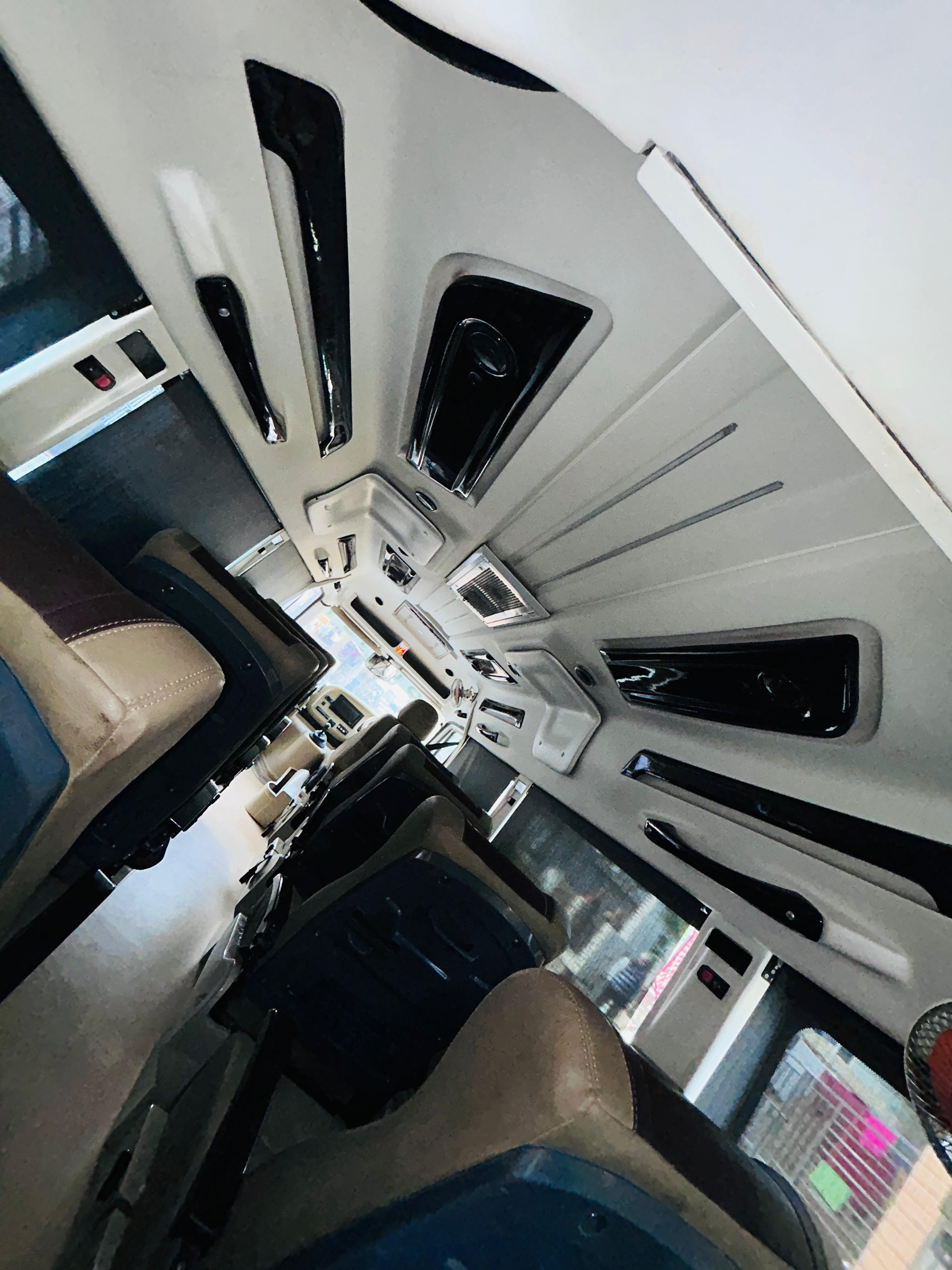 Tourist Maharaja Coach